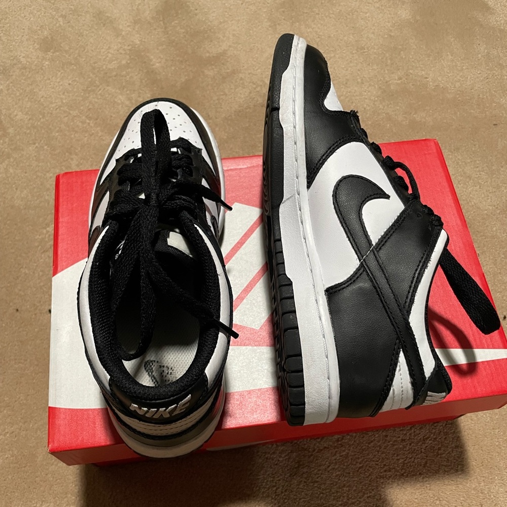 NIKE DUNK LOW